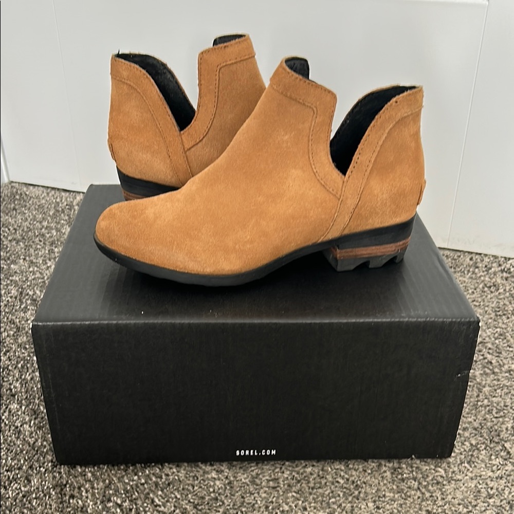 Sorel Tan Suede Ankle Boots